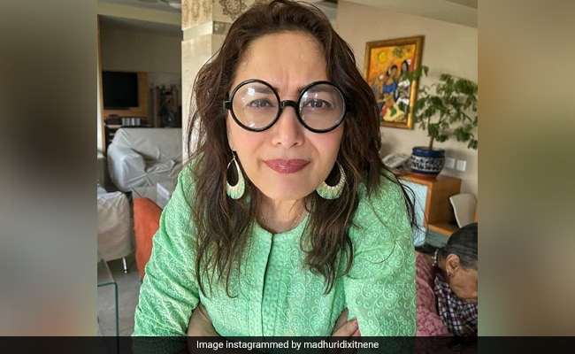 What A <a href='http://www.movierental.com/link/potter'>Harry Potter</a> Marathon Did To Madhuri Dixit