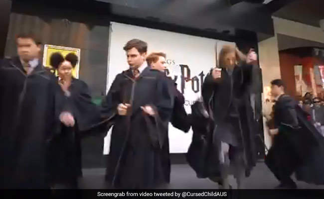 International Dance Day: Here's What <a href='http://www.movierental.com/link/potter'>Harry Potter</a> Wand Dance Looks Like