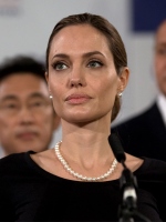 Â©AP / Angelina Jolie